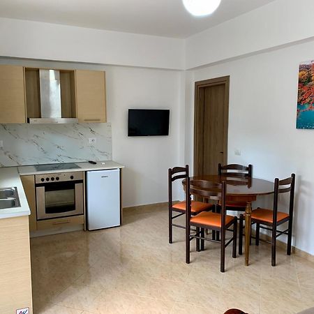 Maxus Apts Sarandë Exterior foto