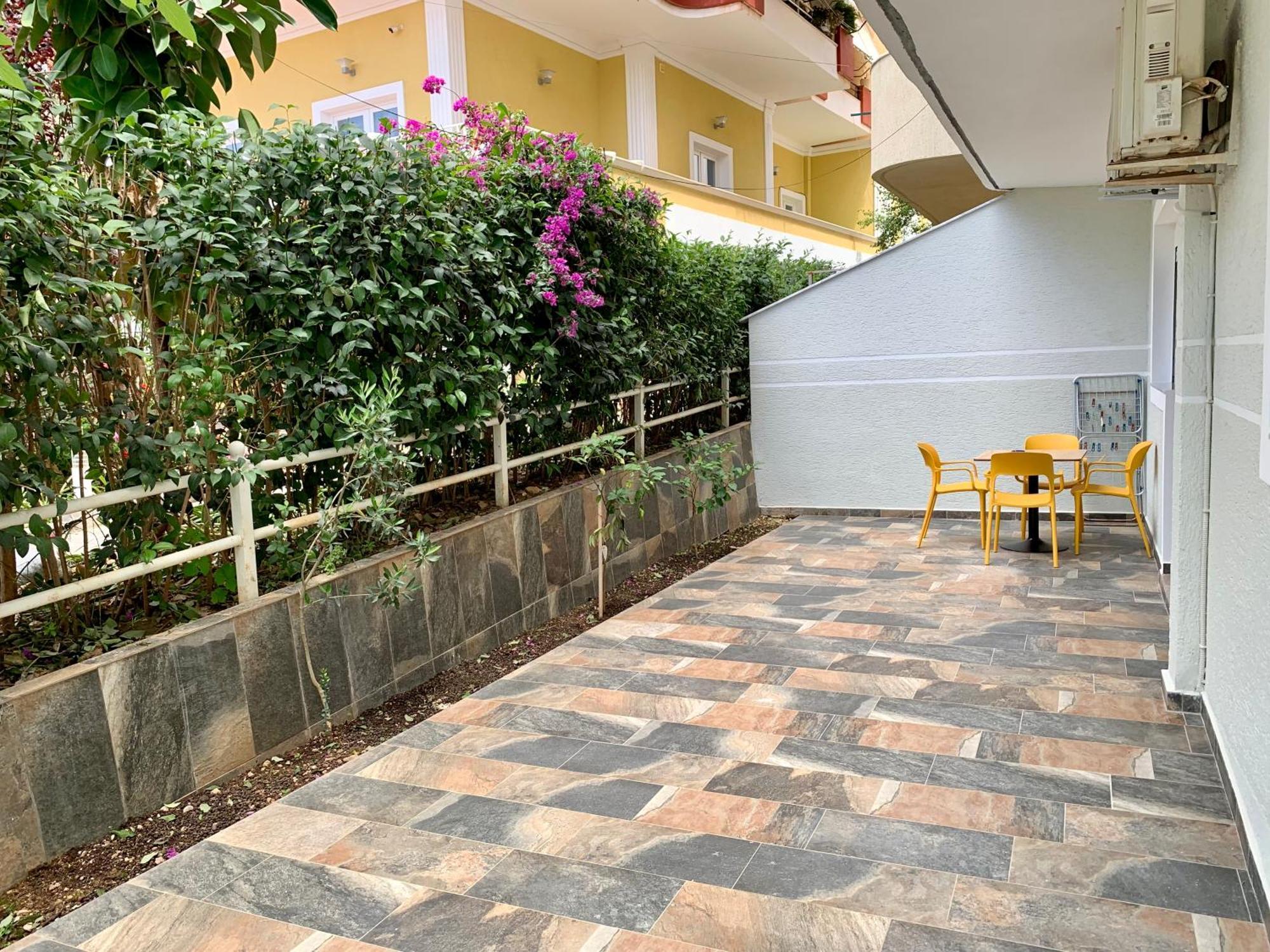 Maxus Apts Sarandë Exterior foto